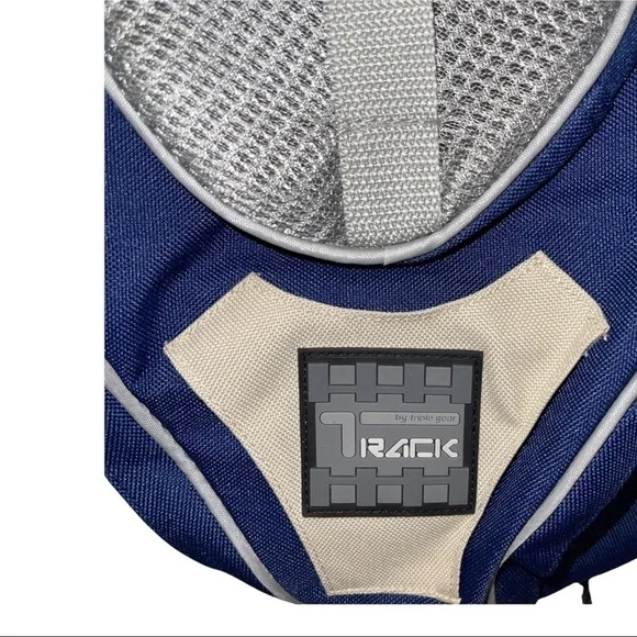 Track Backpack - Picture 4 of 5